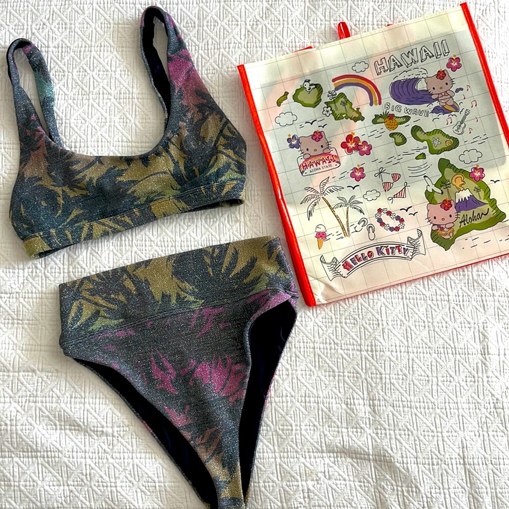 BEACH RIOT Peyton Revolve Bikini Rainbow Palm Madness ✨excellent condition✨